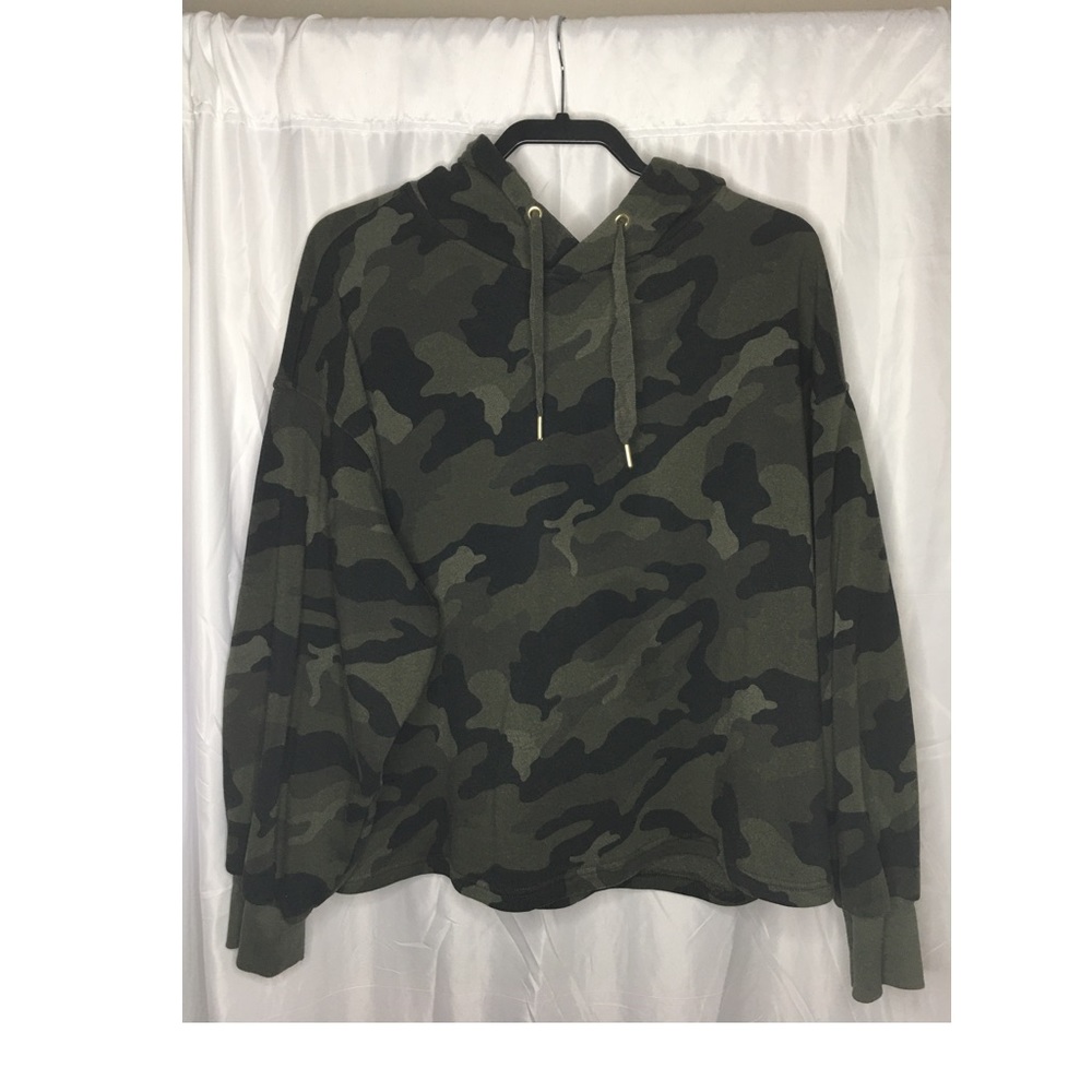 Cropped hoodie